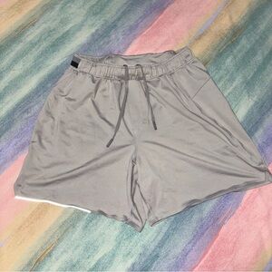 lululemon men’s surge short 6” size M